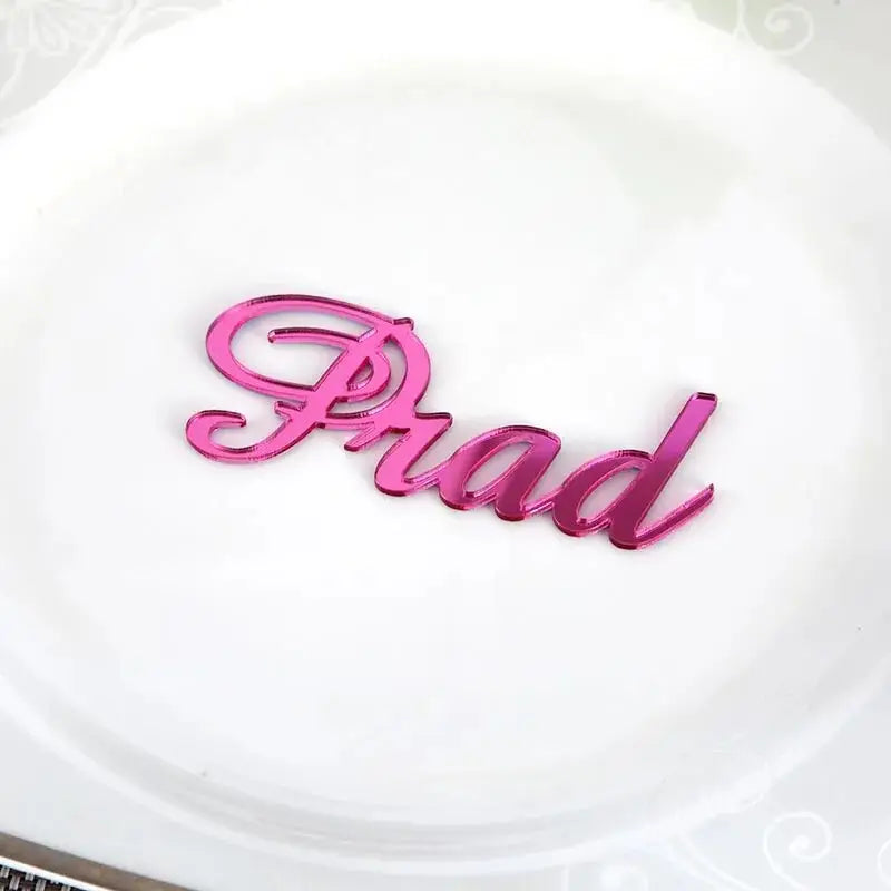 Cartes de table en bois personnalisées ’Brad’ - Une touche personnelle parfaite pour n’importe quelle table