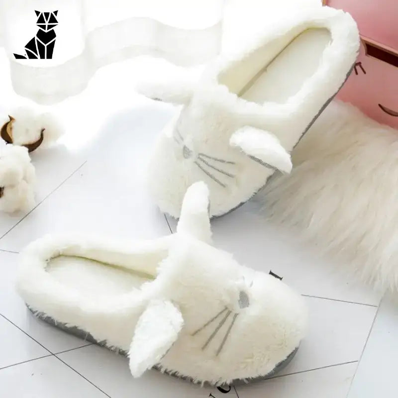 Adorable Paire De Chaussons Chat Avec Petites Oreilles Pour L’hiver