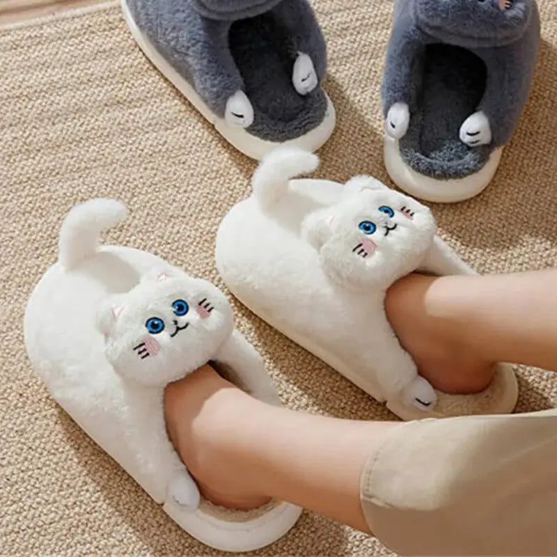 Chaussons pour chat blanc sur tapis - Style et confort pour les amoureux des chats Chaussettes en coton doux
