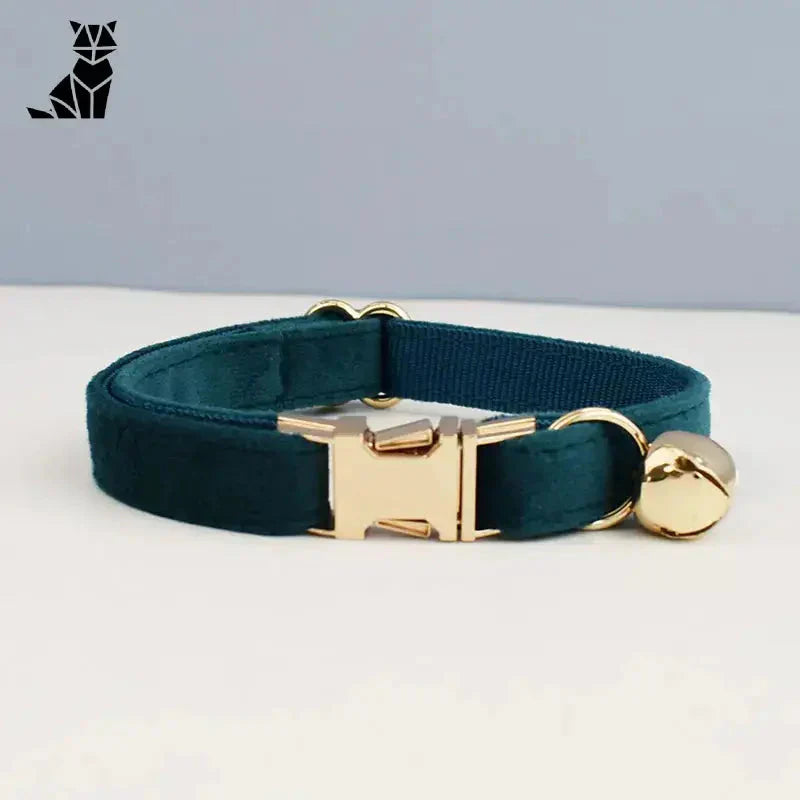 Collier en velours durable pour chat : Collier pour chien en velours vert avec fermoir doré, résistant à l’usure