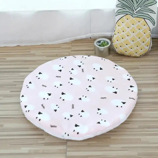 Rond lit doux avec tapis à motifs de pins pour petits chiens et chatons