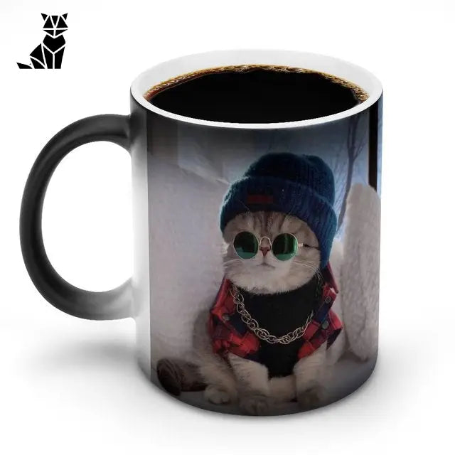 Chat portant un chapeau et des lunettes de soleil sur une tasse - Mug Chat Personnalisé