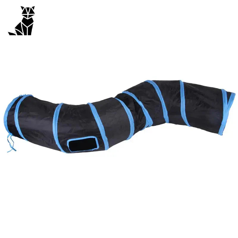 Support de bras avec bande bleue, présenté dans Cat Play Tunnel - Durable Nylon Fun